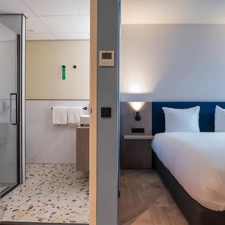 Golden Tulip Centre 4* Lejda