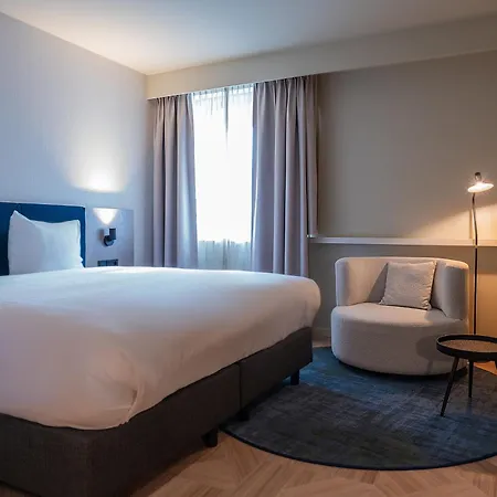 Golden Tulip Centre Hotel