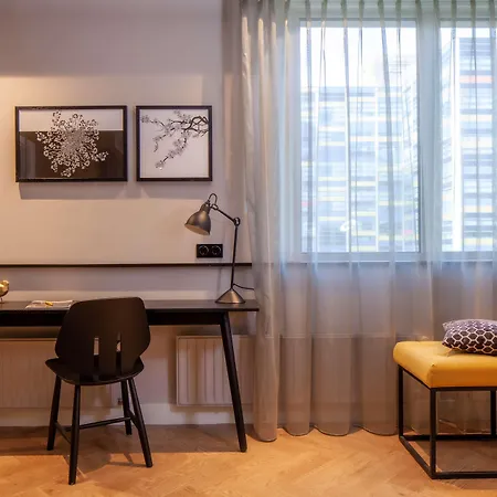 Golden Tulip Centre 4* Lejda