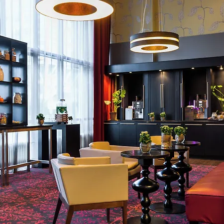 Golden Tulip Centre 4*