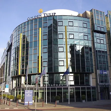 Hotel Golden Tulip Centre 4*