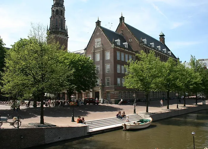 ゴールデン チューリップ センター ホテル 4*