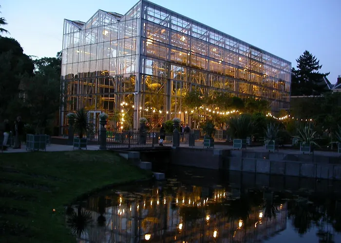 Golden Tulip Centre 4* Leida