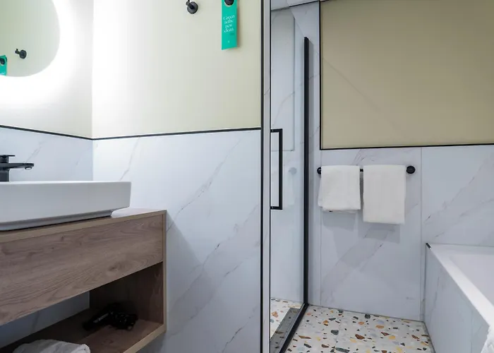 ゴールデン チューリップ センター