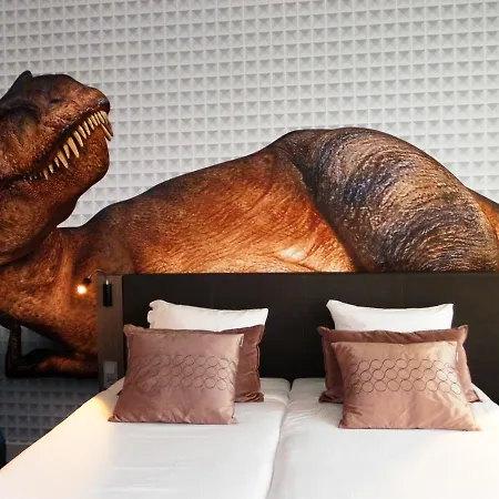 Golden Tulip Centre Szálloda 4*