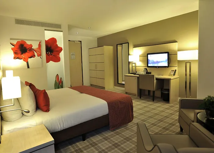 Golden Tulip Centre Hotel 4*